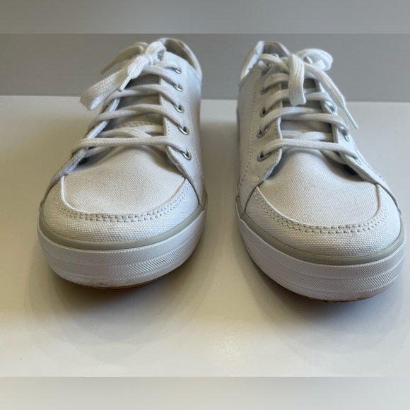 Keds White Canvas Lace Up Sneaker Women’s Size 9.5 Like New! - Picture 2 of 11